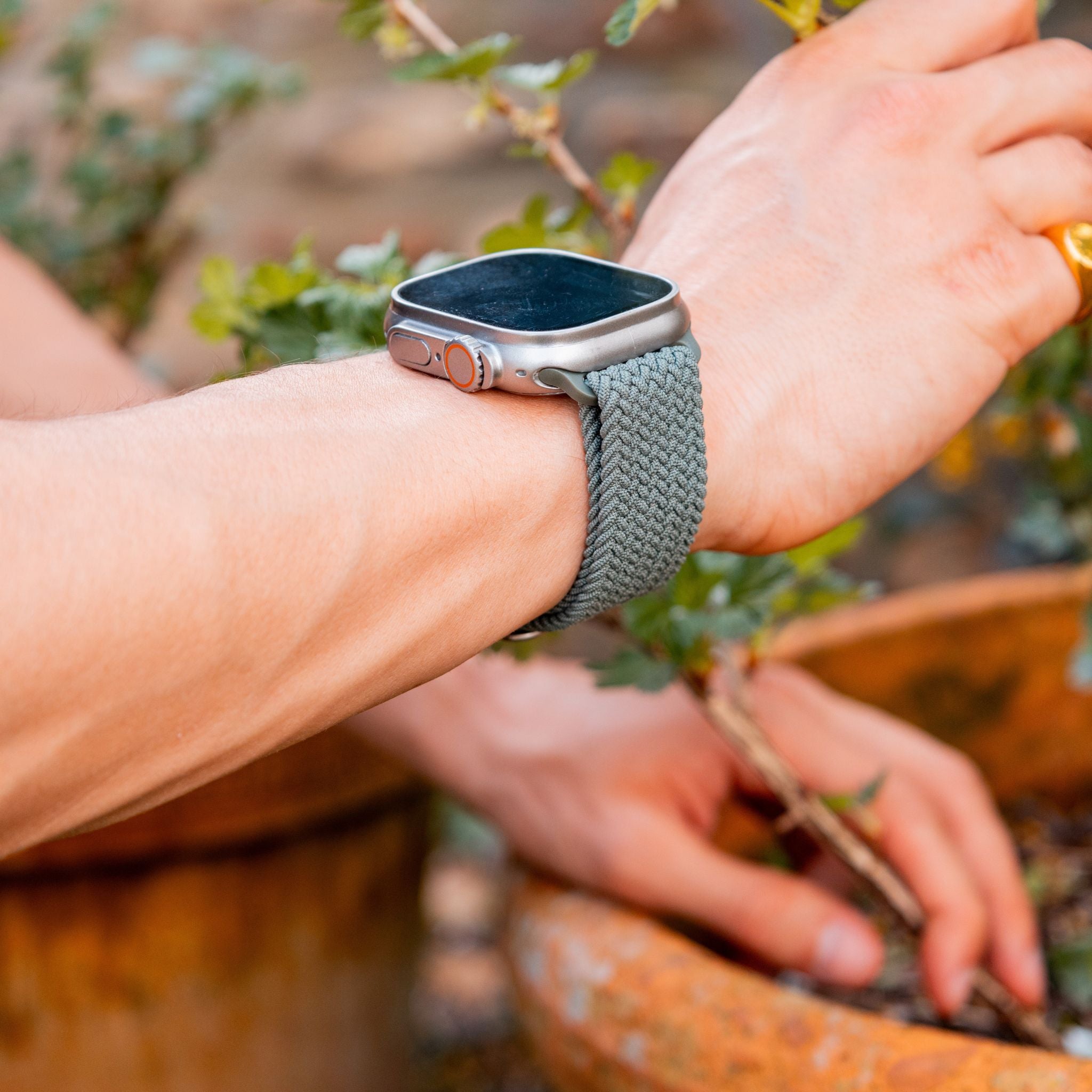 Flex Loop Armband Schwarz Weiß